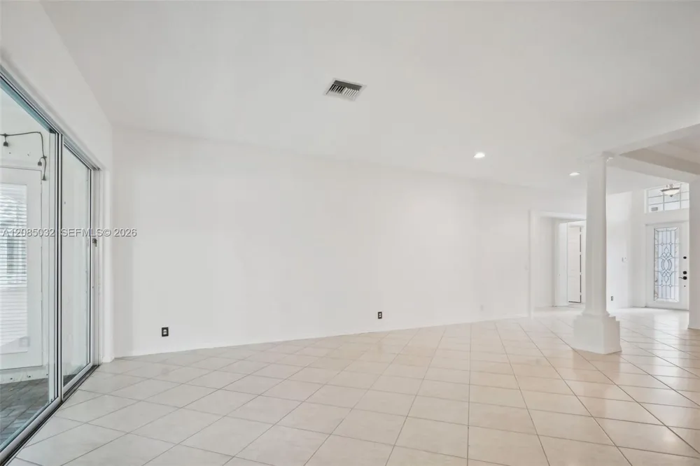 4460 Mariners Cove Dr Wellington, FL 33449