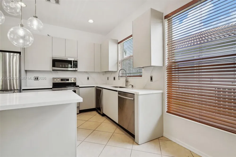 4460 Mariners Cove Dr Wellington, FL 33449
