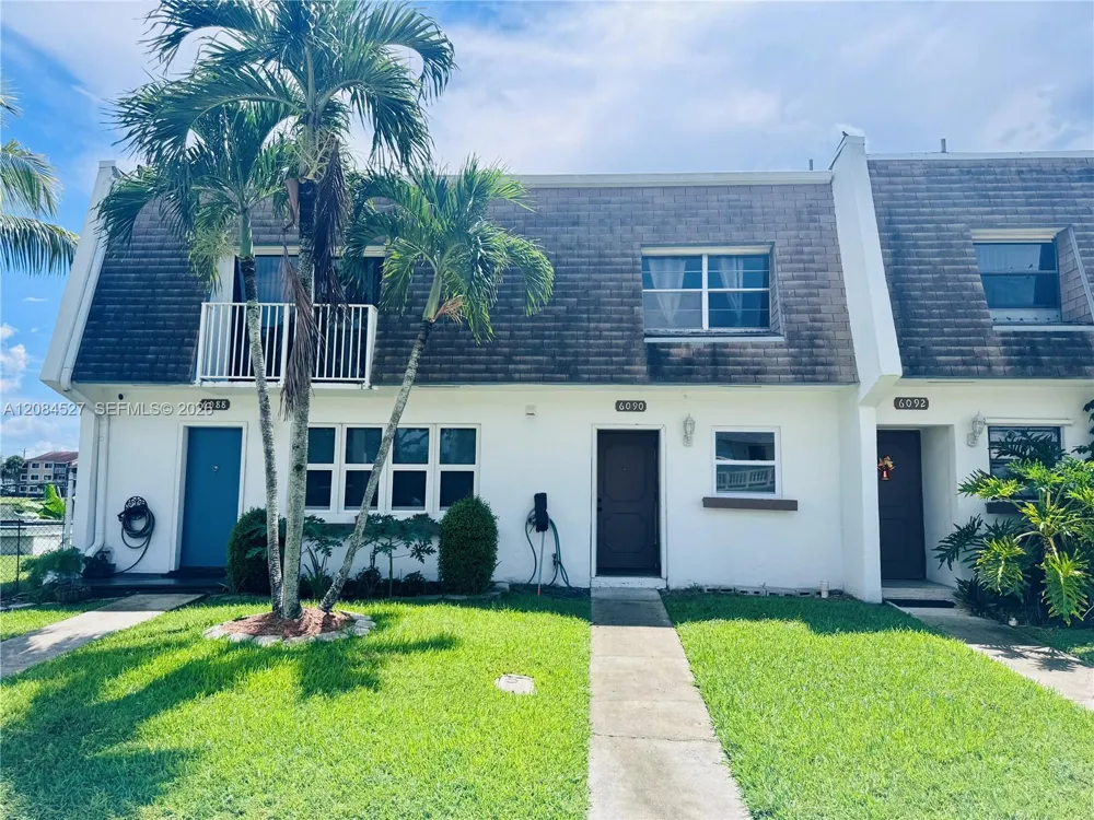 6090 SW 41st St #19 Davie, FL 33314