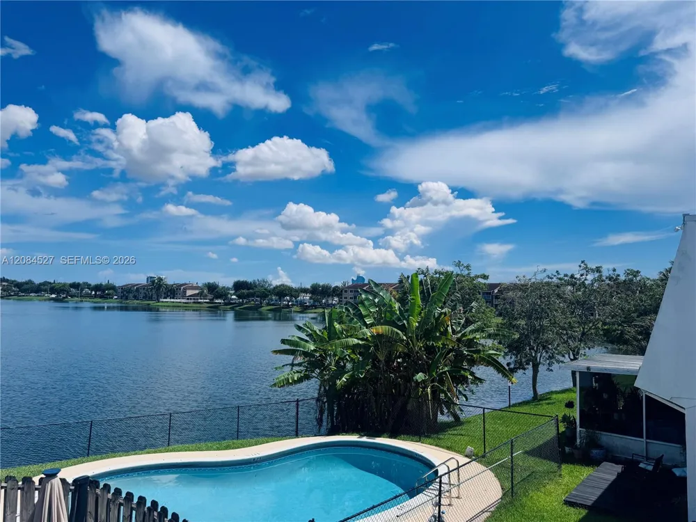 6090 SW 41st St #19 Davie, FL 33314