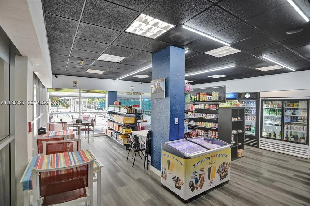 18041 Biscayne Blvd #803 Aventura, FL 33160