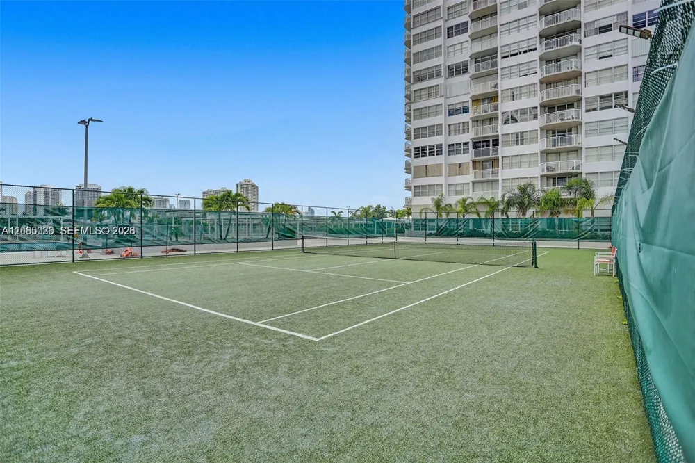 18041 Biscayne Blvd #803 Aventura, FL 33160
