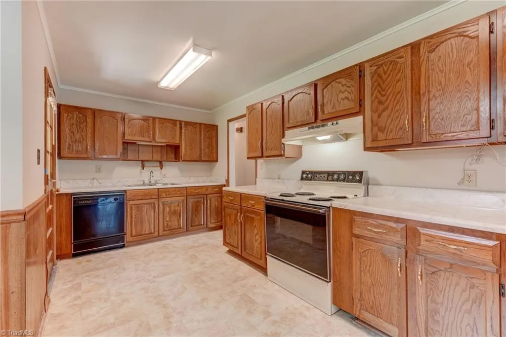 1106 Walnut Street Reidsville, NC 27320
