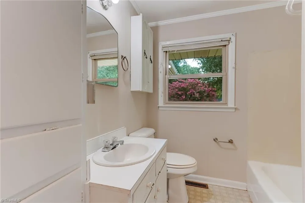 1106 Walnut Street Reidsville, NC 27320