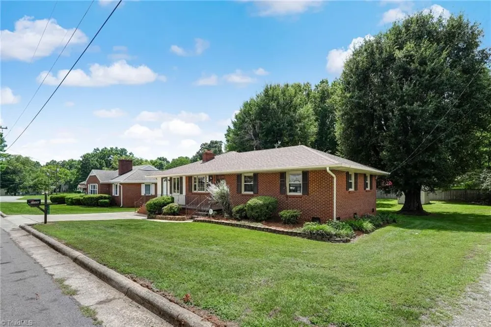 1106 Walnut Street Reidsville, NC 27320
