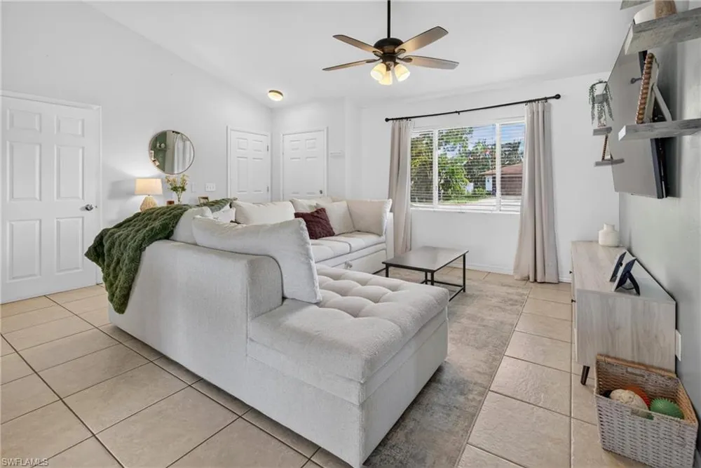 9197 Pomelo Road E Fort Myers, FL 33967