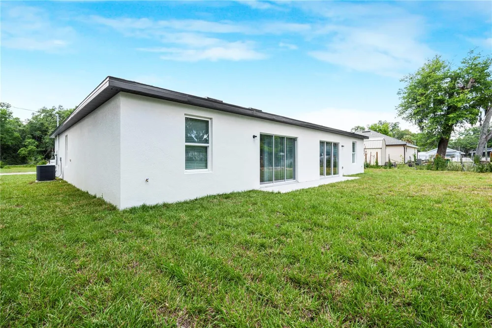 525-527 PINE LANE Eustis, FL 32726