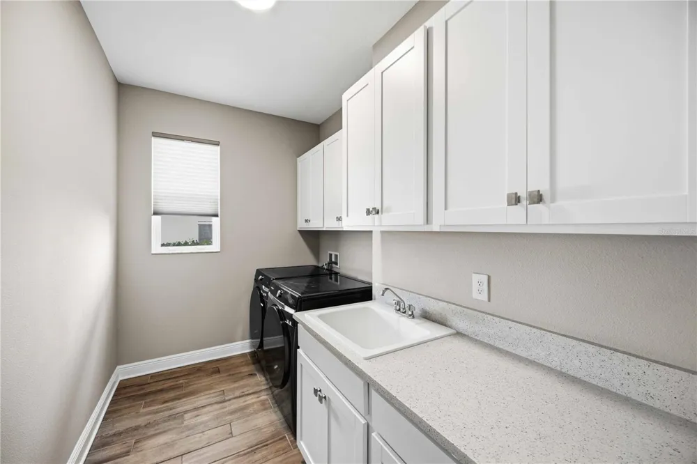 4745 ANTRIM DRIVE Sarasota, FL 34240