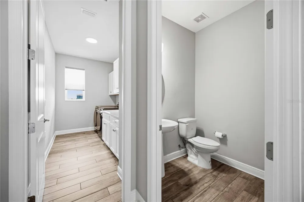 4745 ANTRIM DRIVE Sarasota, FL 34240