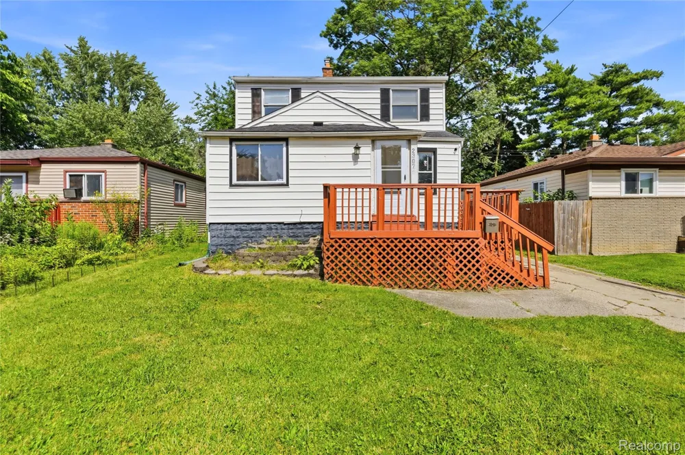 23074 Powell Avenue Hazel Park City, MI 48030