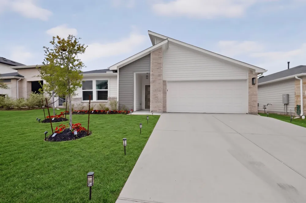 315 Gladiola Loop Kyle, TX 78640