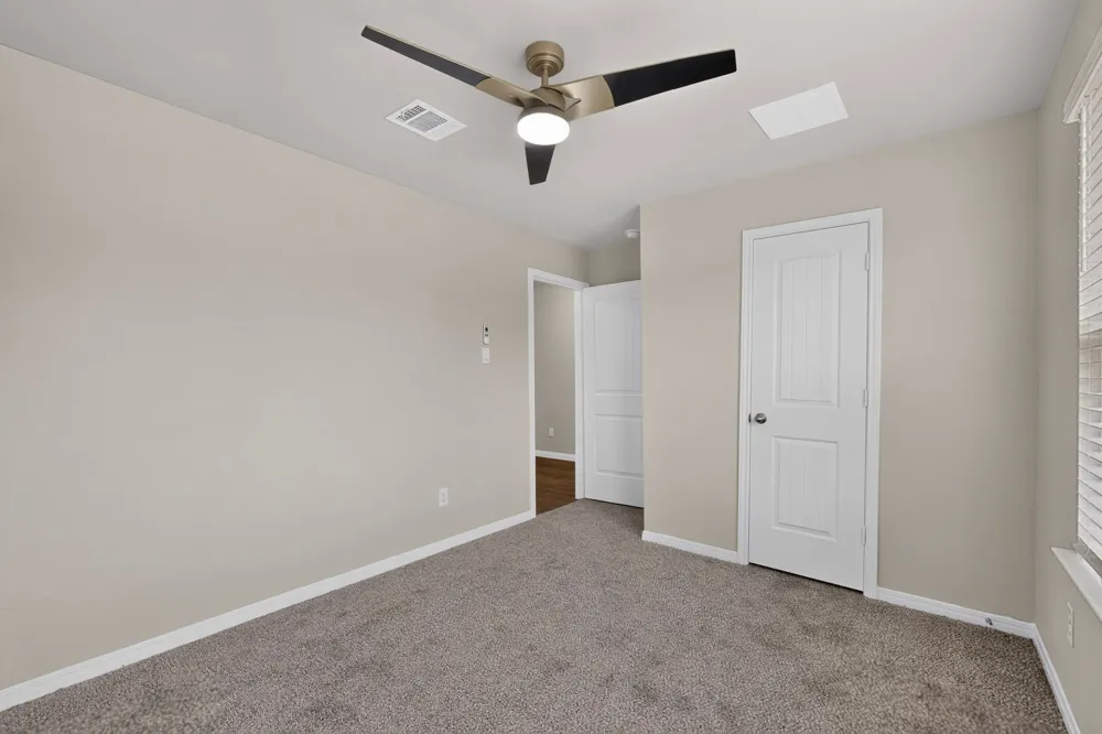 315 Gladiola Loop Kyle, TX 78640