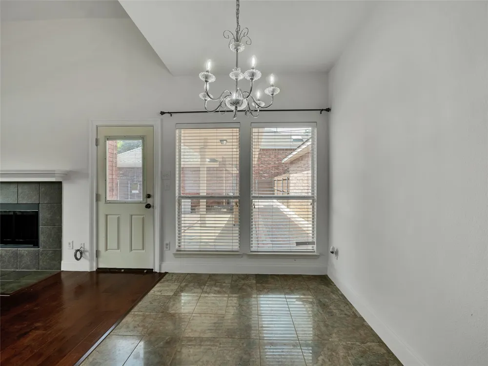 114 Constitution Drive Euless, TX 76040