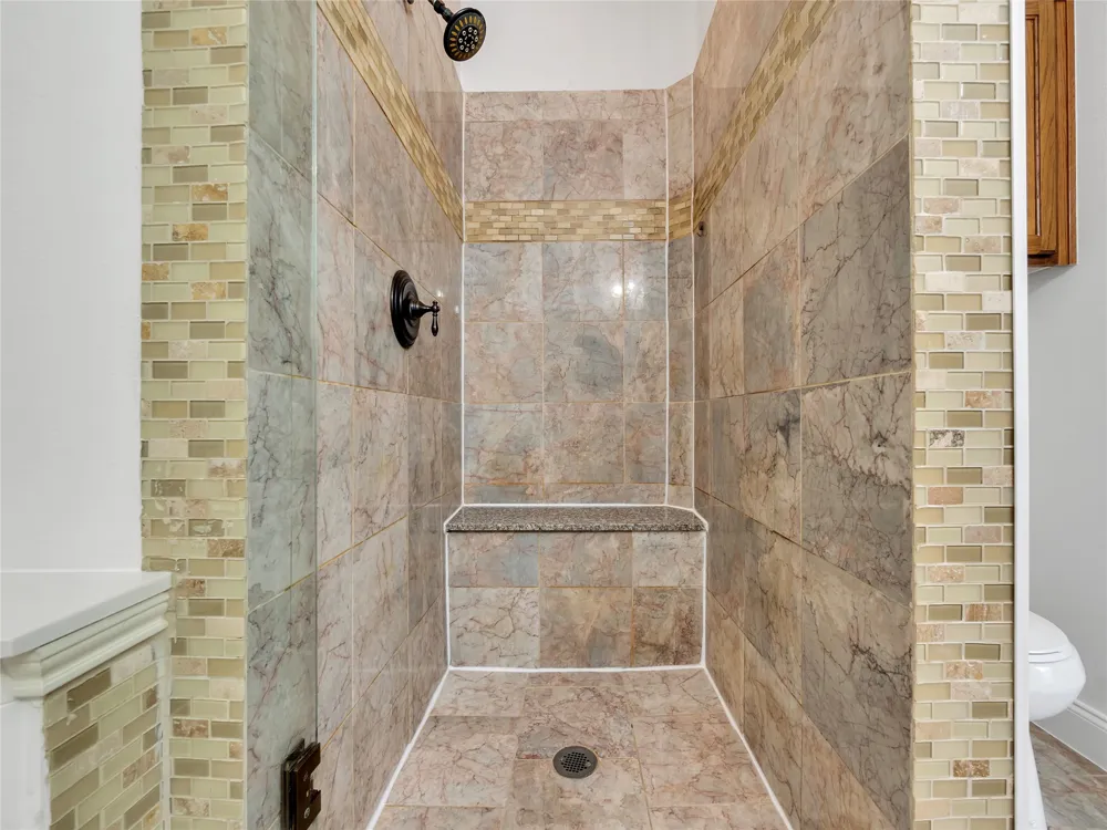 114 Constitution Drive Euless, TX 76040