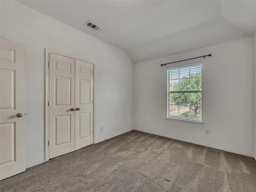 114 Constitution Drive Euless, TX 76040