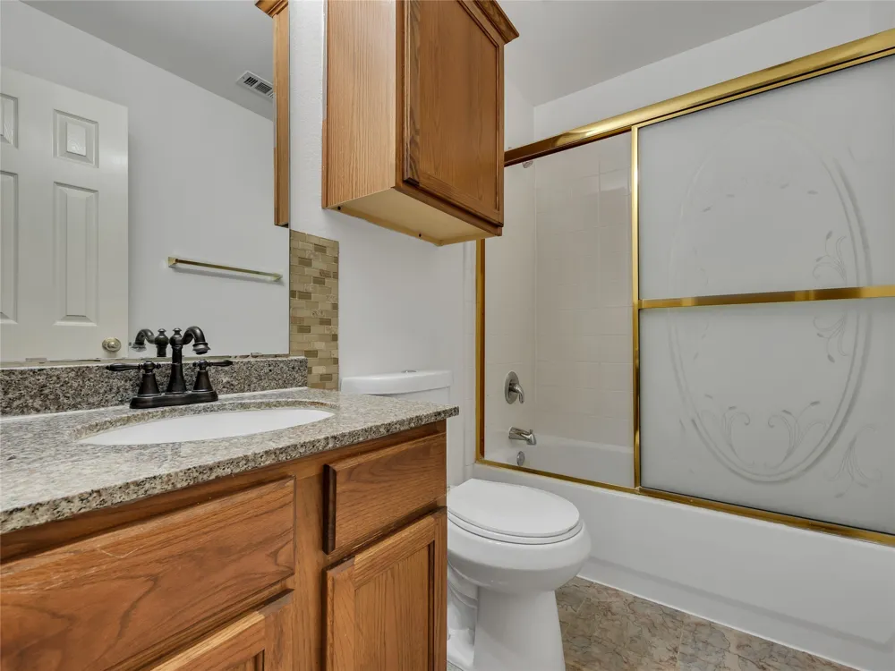 114 Constitution Drive Euless, TX 76040