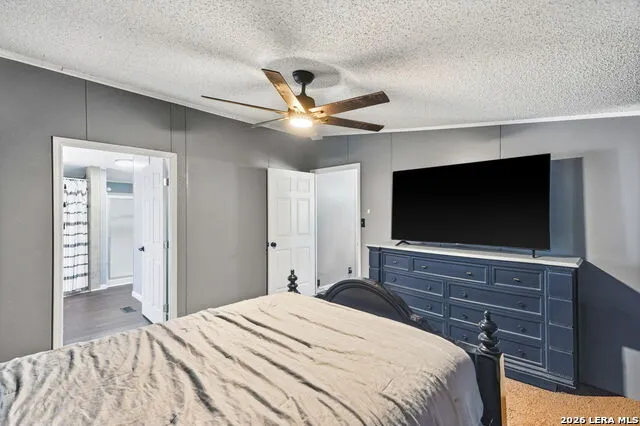 104 County Road 4637 Hondo, TX 78861