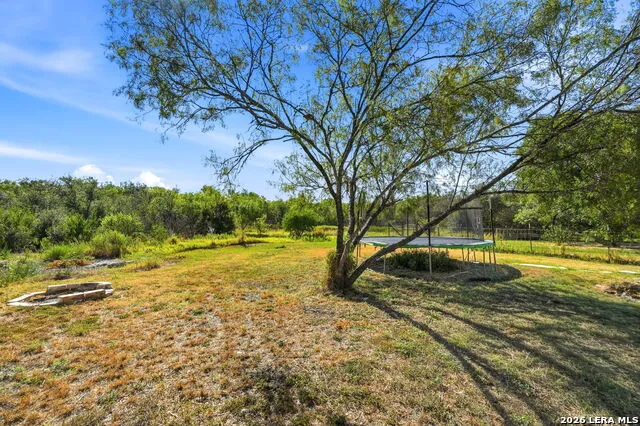 104 County Road 4637 Hondo, TX 78861