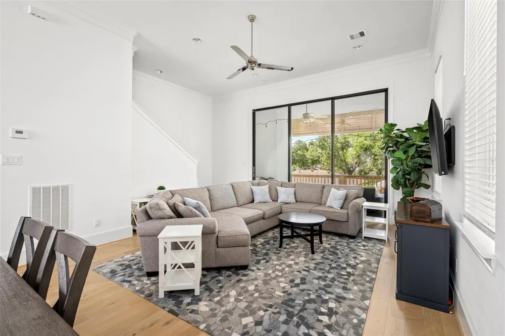 3418 Timbergrove Heights Street Houston, TX 77008