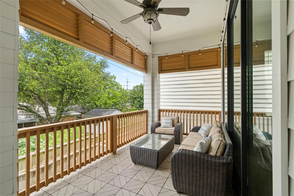 3418 Timbergrove Heights Street Houston, TX 77008