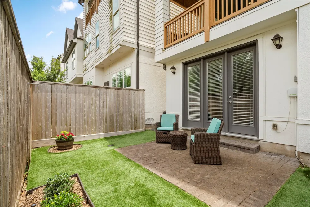 3418 Timbergrove Heights Street Houston, TX 77008