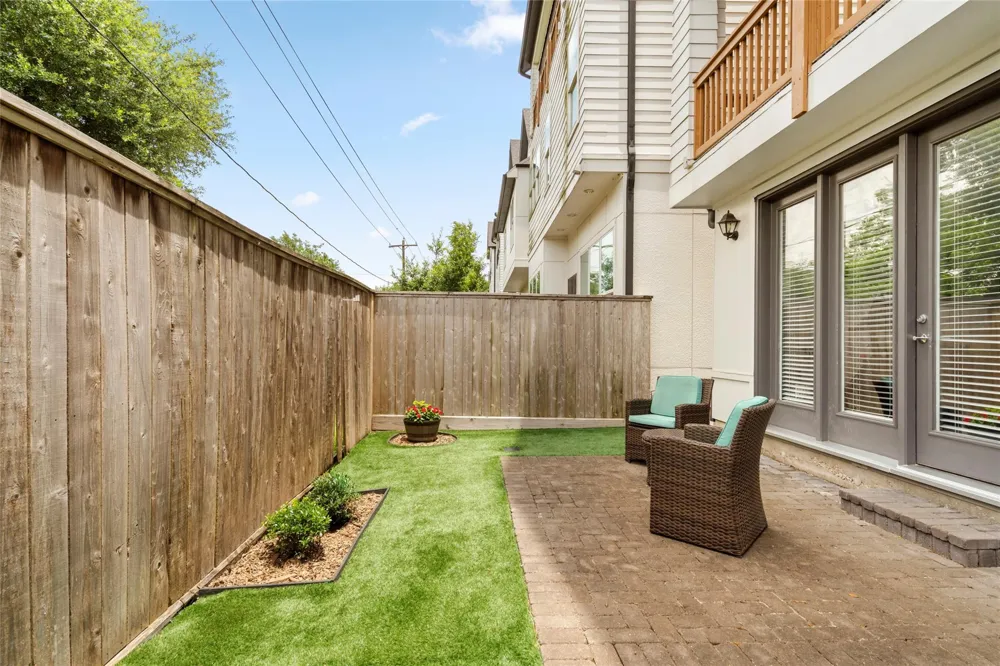3418 Timbergrove Heights Street Houston, TX 77008