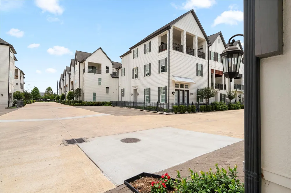 3418 Timbergrove Heights Street Houston, TX 77008