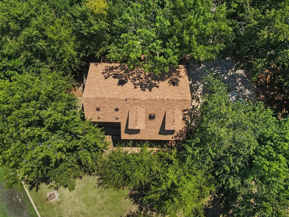 99 Lake View Drive Huntsville, TX 77320
