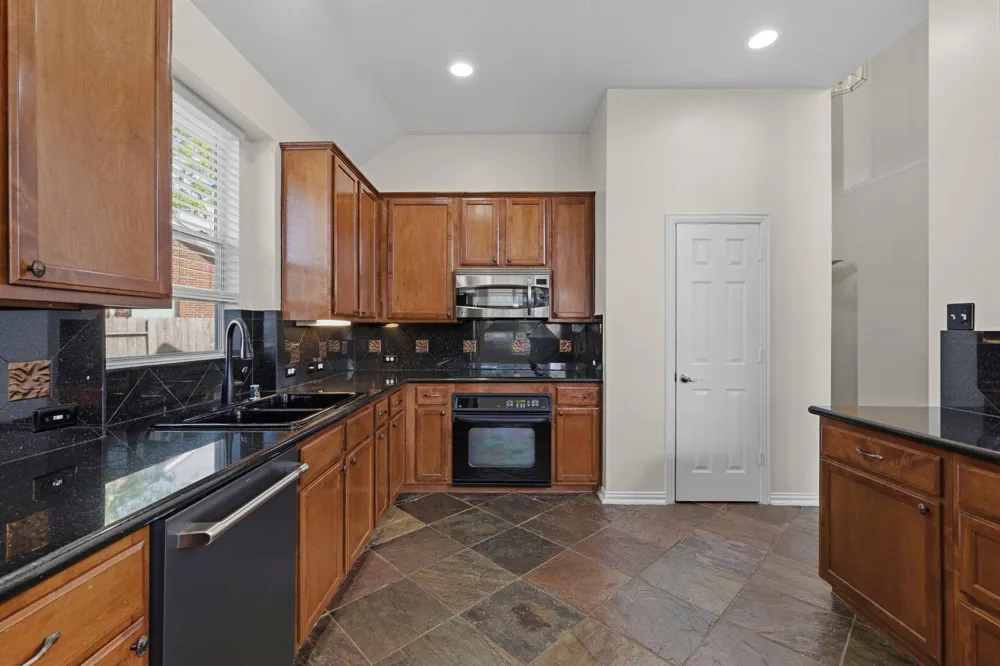 10103 Lazy Lagoon Houston, TX 77065
