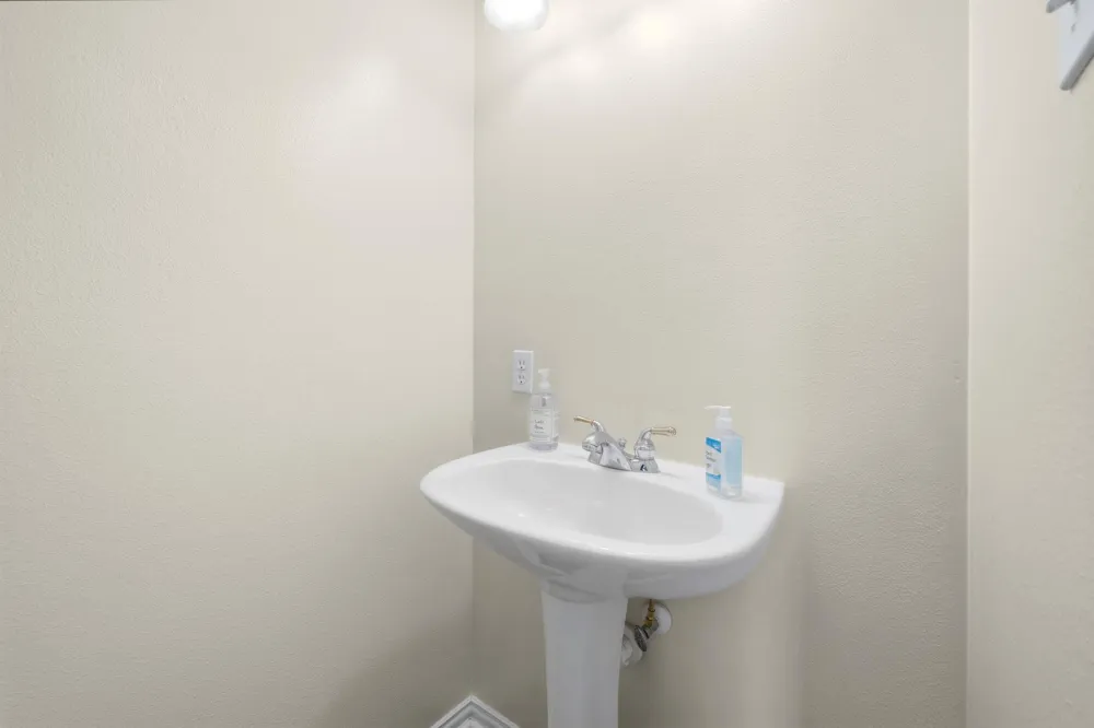 10103 Lazy Lagoon Houston, TX 77065