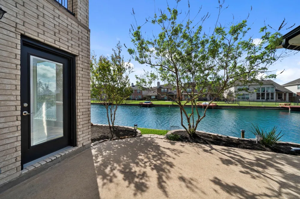 10103 Lazy Lagoon Houston, TX 77065