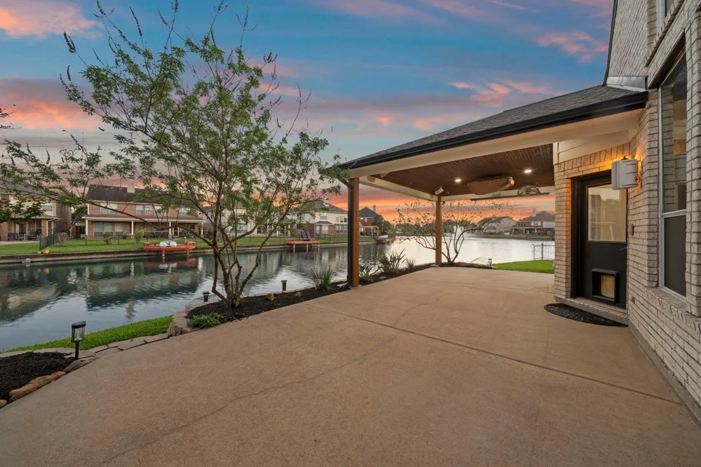 10103 Lazy Lagoon Houston, TX 77065