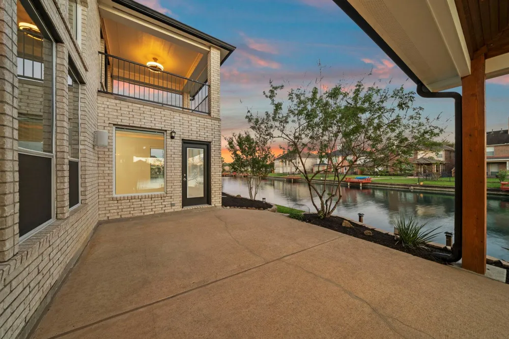 10103 Lazy Lagoon Houston, TX 77065