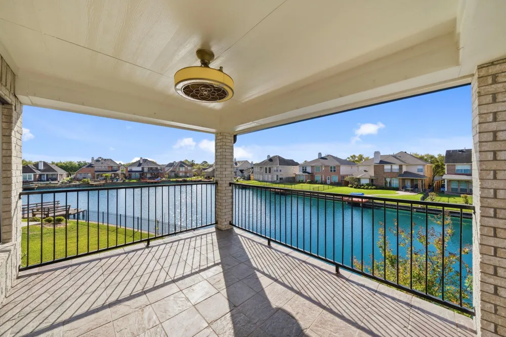 10103 Lazy Lagoon Houston, TX 77065