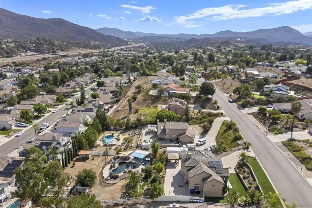 1521 Miss Elle Alpine, CA 91901