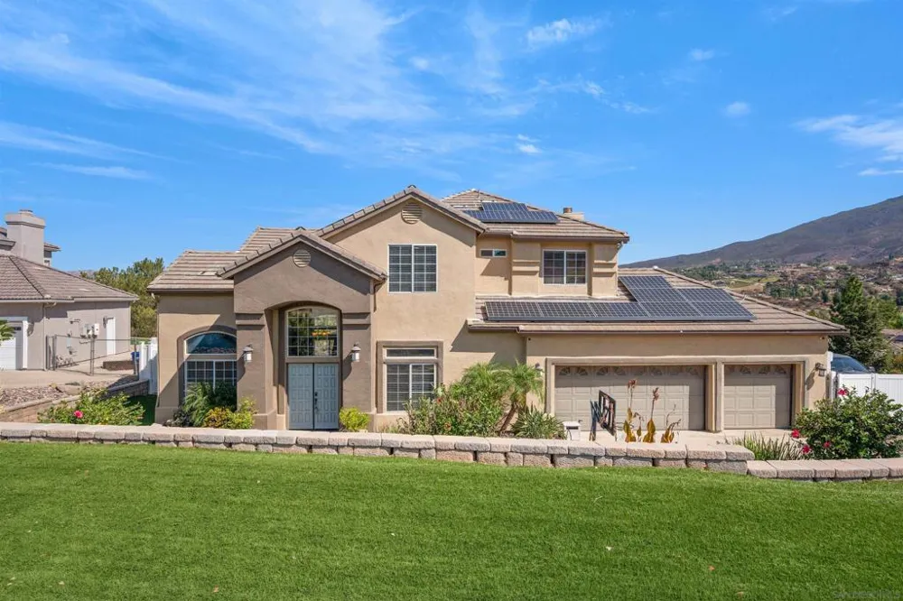 1521 Miss Elle Alpine, CA 91901
