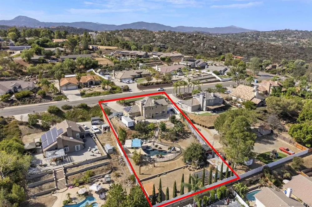 1521 Miss Elle Alpine, CA 91901
