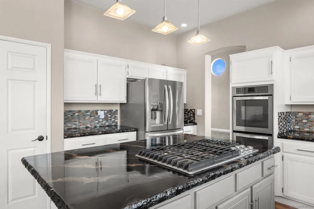 1521 Miss Elle Alpine, CA 91901