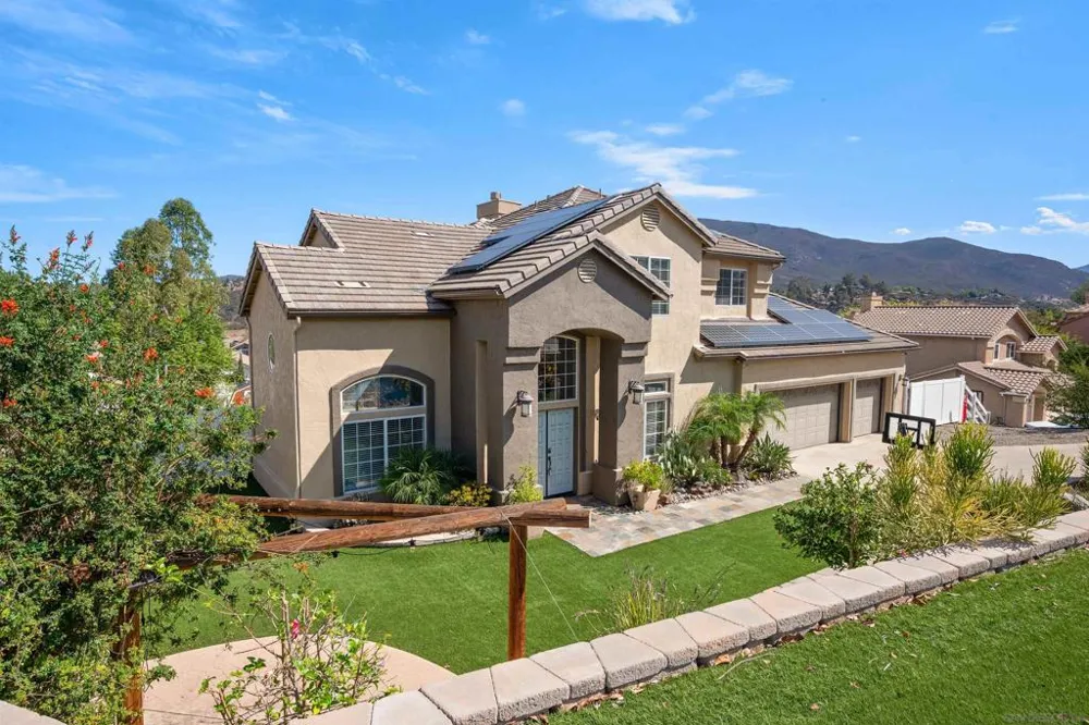1521 Miss Elle Alpine, CA 91901