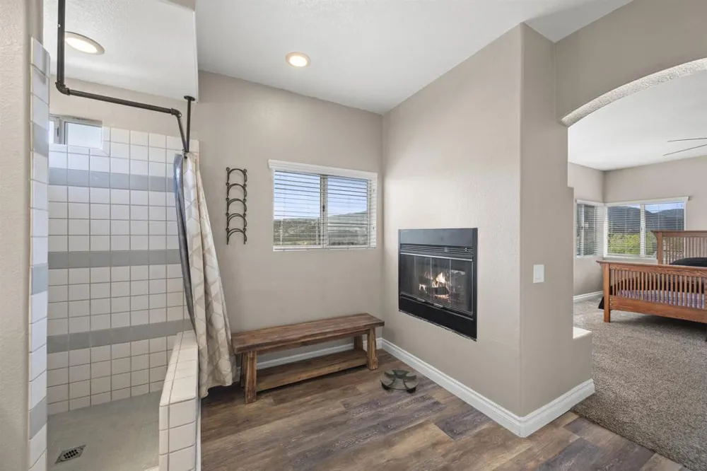 1521 Miss Elle Alpine, CA 91901