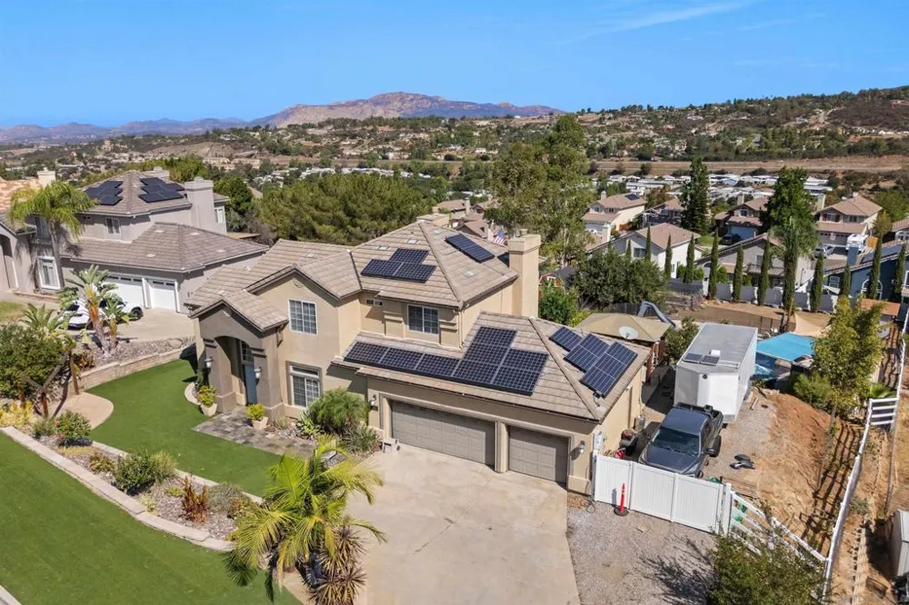 1521 Miss Elle Alpine, CA 91901