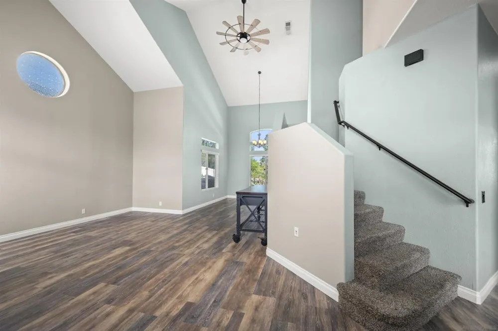 1521 Miss Elle Alpine, CA 91901