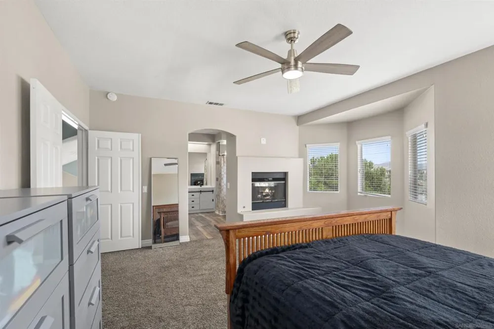 1521 Miss Elle Alpine, CA 91901