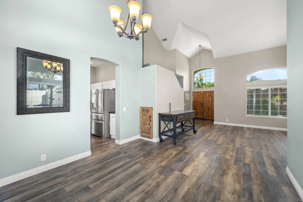 1521 Miss Elle Alpine, CA 91901