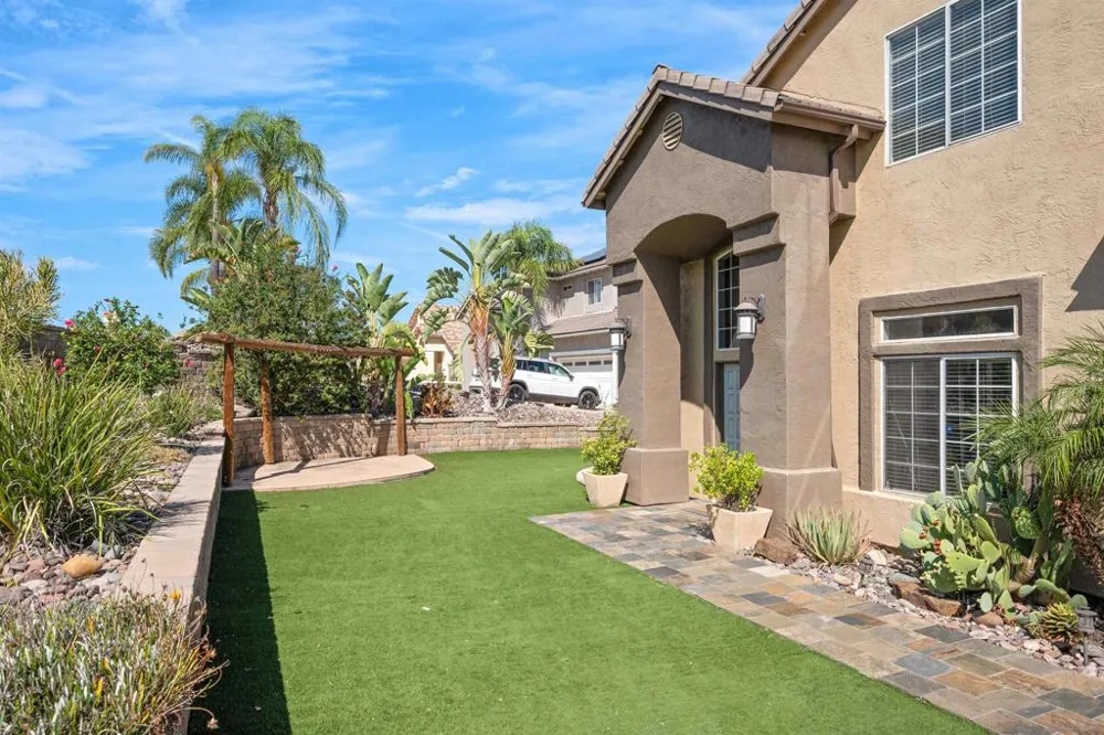 1521 Miss Elle Alpine, CA 91901