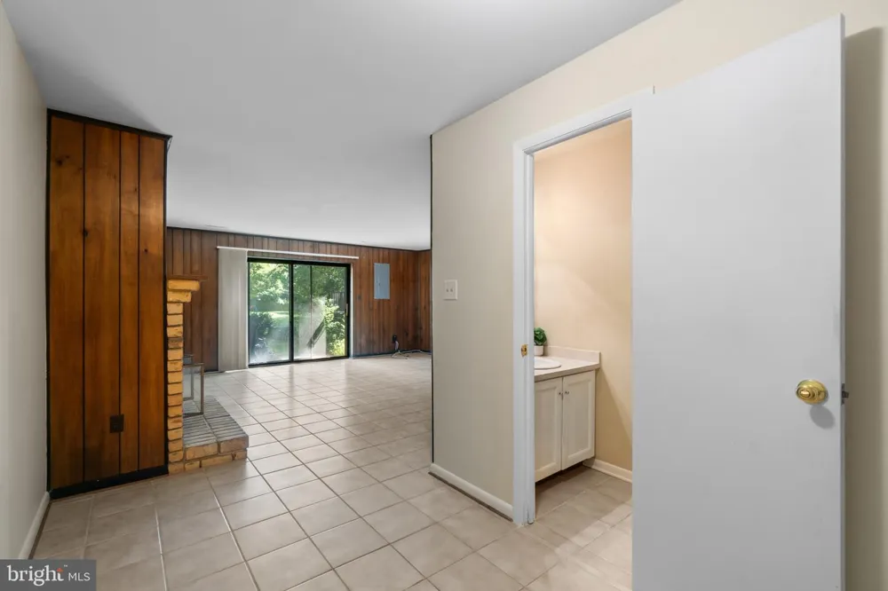 117 SWARTHMORE DRIVE #117 Towson, MD 21204