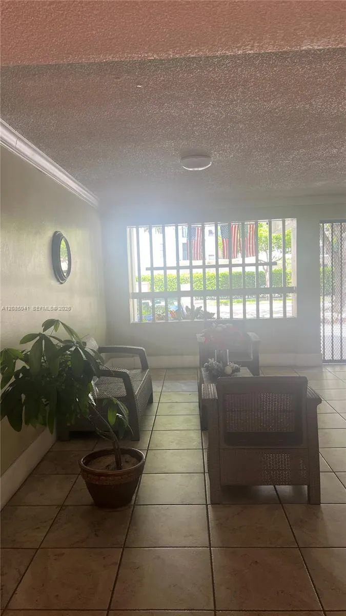 1480 W 46th St #210 Hialeah, FL 33012