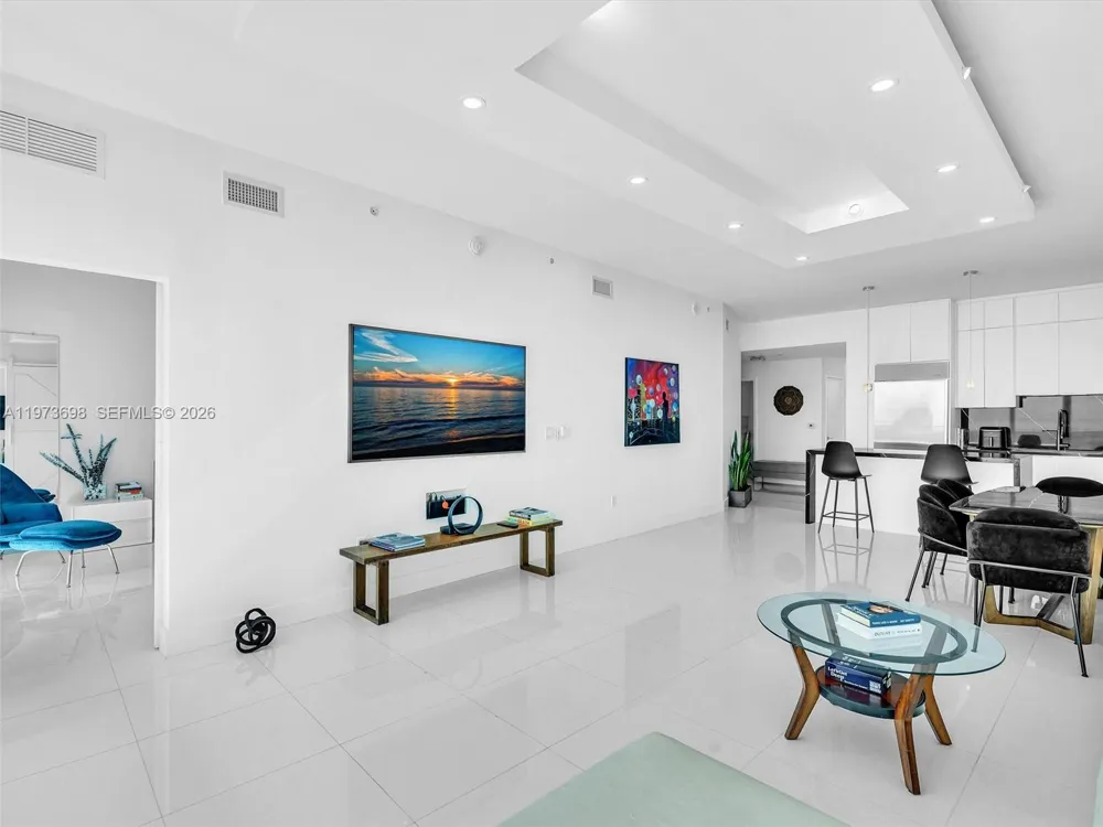 2020 Bayshore Dr #3303 Miami, FL 33137