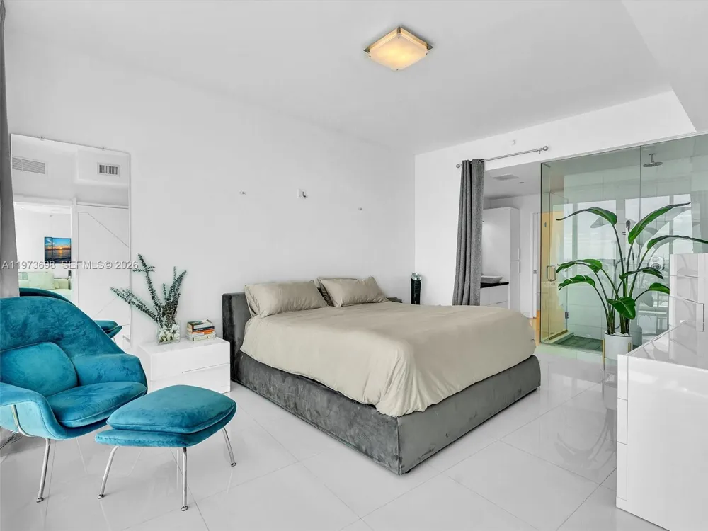 2020 Bayshore Dr #3303 Miami, FL 33137