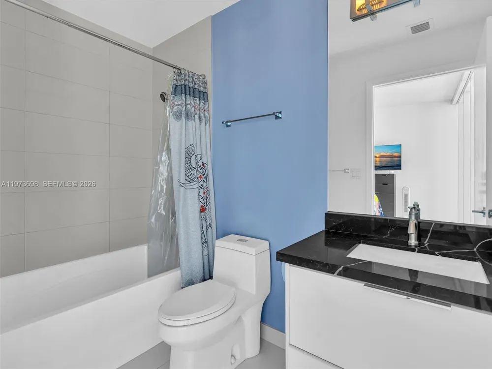 2020 Bayshore Dr #3303 Miami, FL 33137